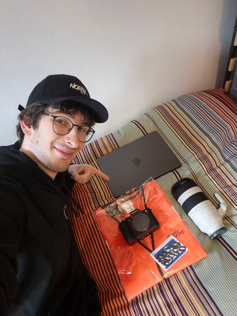 Andrea M. with their Sony A7V Bundle